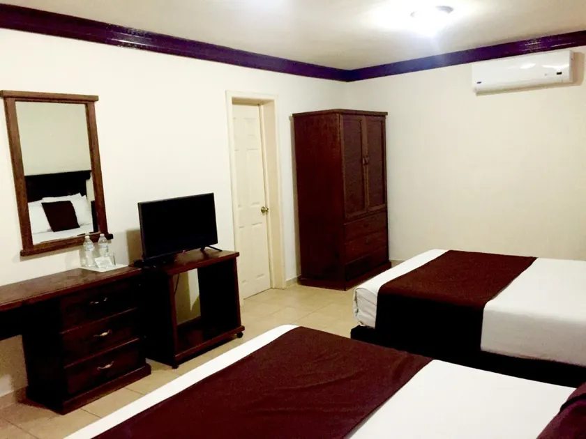Hotel Go Inn - Image 1