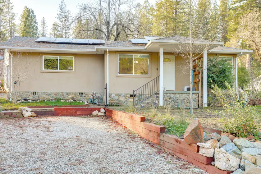 4 Mi to Dtwn Grass Valley: Forest Oasis w/ Hot Tub - Interiør