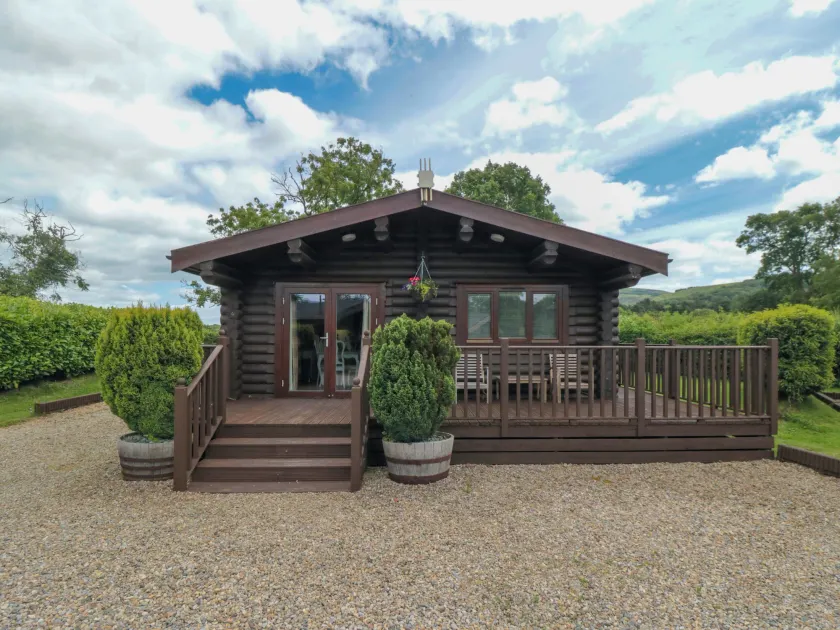 Endeavour Lodge 4 - Image 1