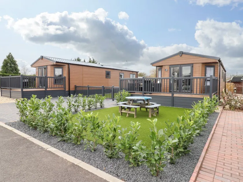 Blossom Vale Lodge - Image 1
