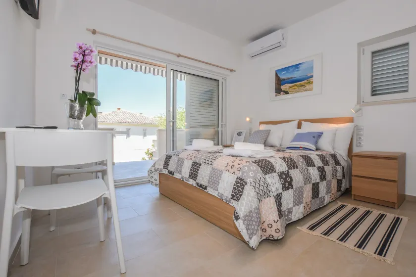 Villa Magena - Modern Apartments in Pag Center - Image 1