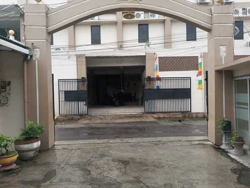 Four Hostel Bandar Lampung - Image 1