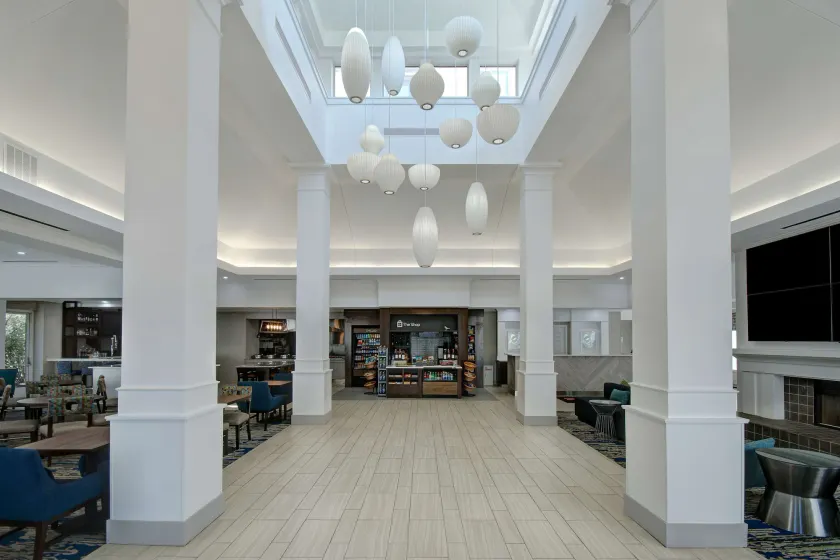 Hilton Garden Inn Detroit Metro Airport - Hall
