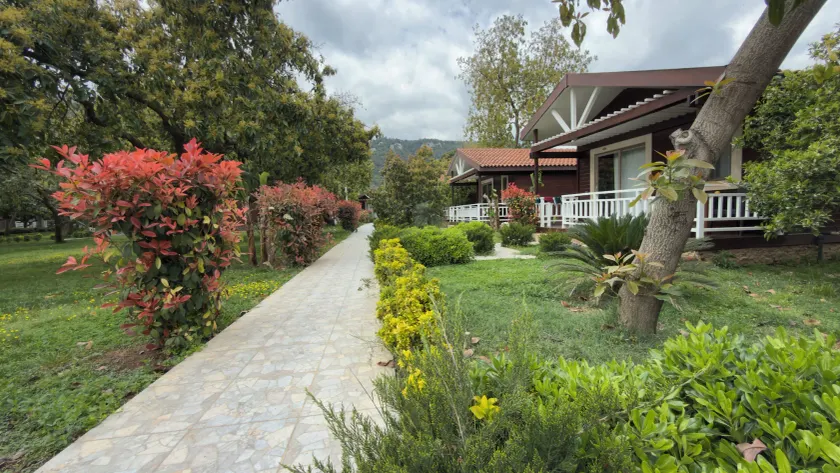 Apella Hotel - Image 1