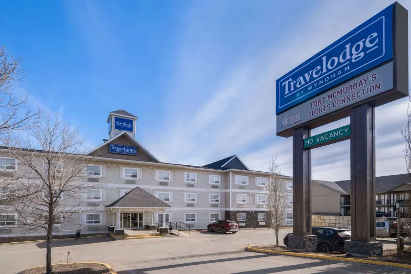 Travelodge by Wyndham Fort McMurray - Image 1