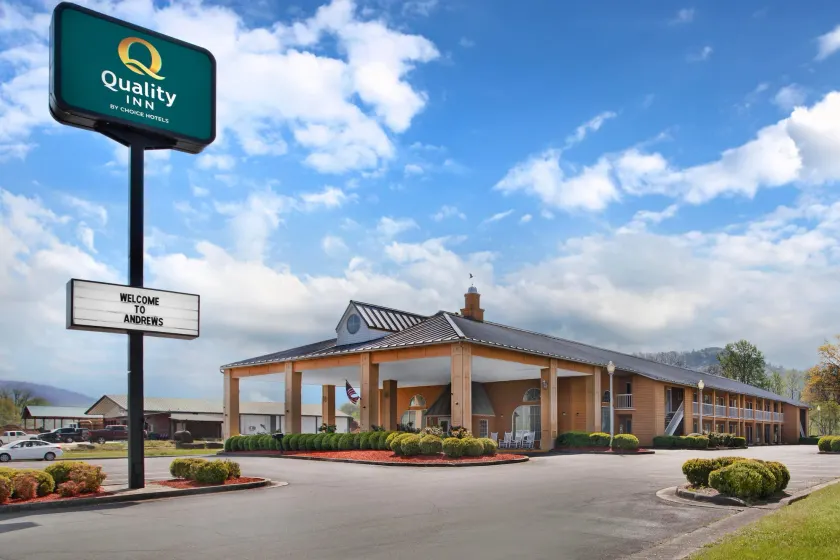 Quality Inn Andrews - Image 1
