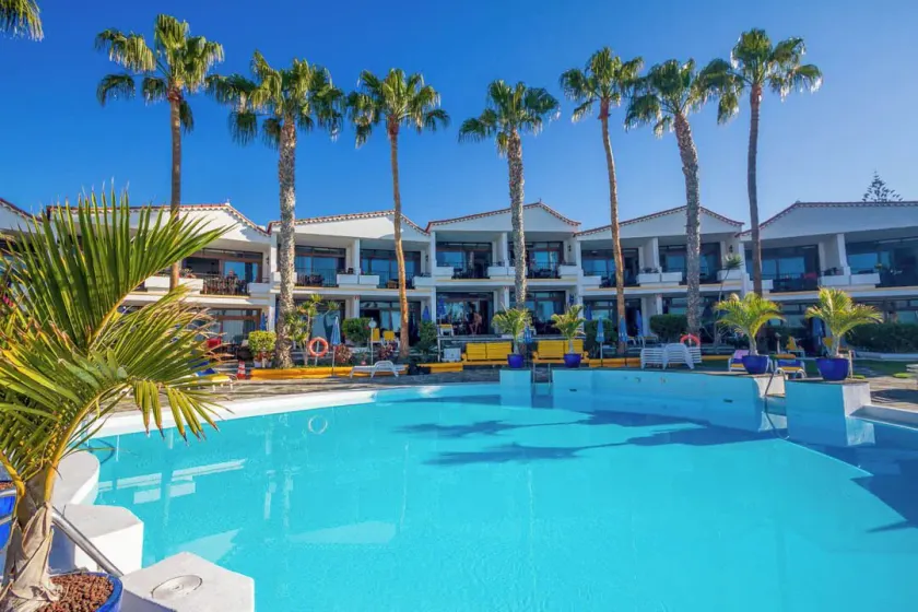 Sunsuites Carolina - Image 1