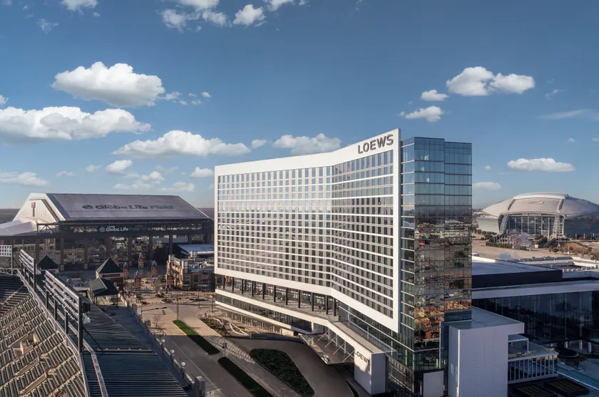 Loews Arlington Hotel - Image 1