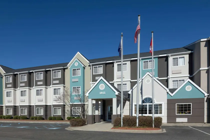 Microtel Inn & Suites by Wyndham Florence - Image 1