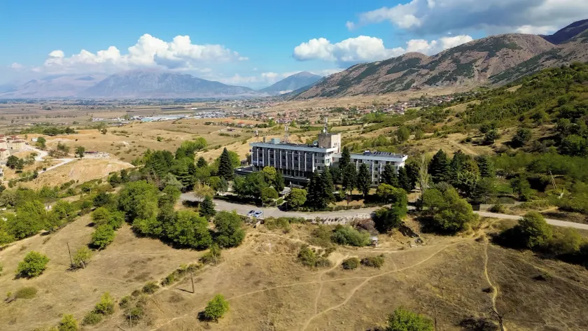 Hotel Kristal - Image 1