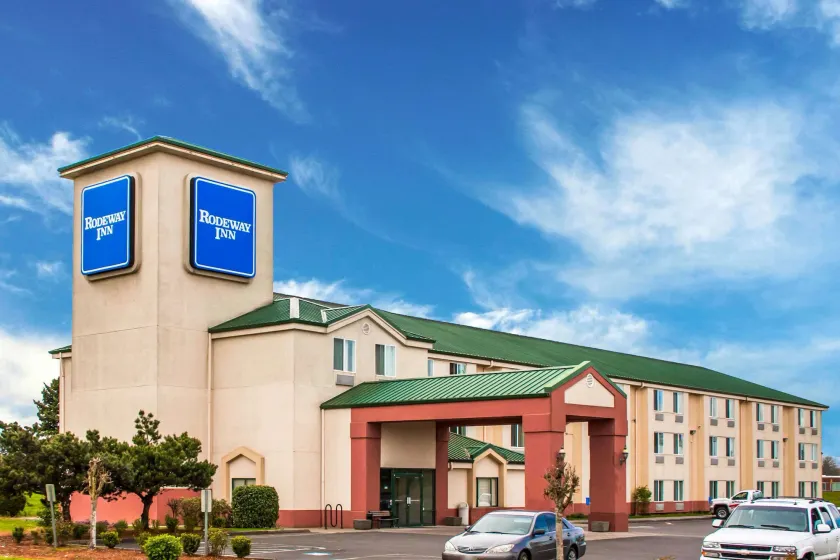 Rodeway Inn Salem Northgate - Image 1