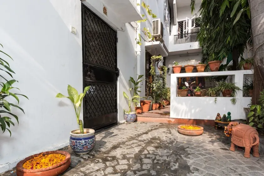 Eleven Bed & Breakfast - Image 1