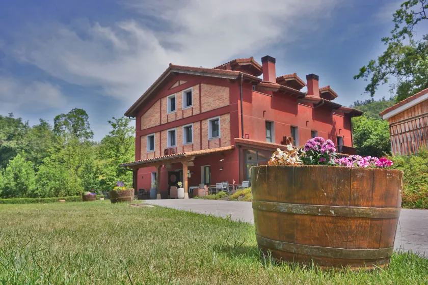 Hotel Rural Sagarlore - Image 1