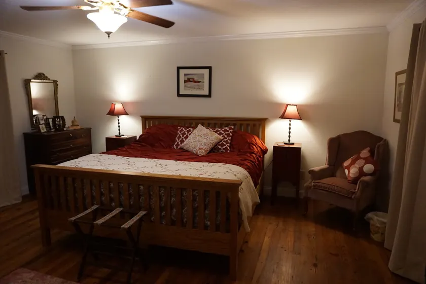 Ledge House Bed & Breakfast - Rum