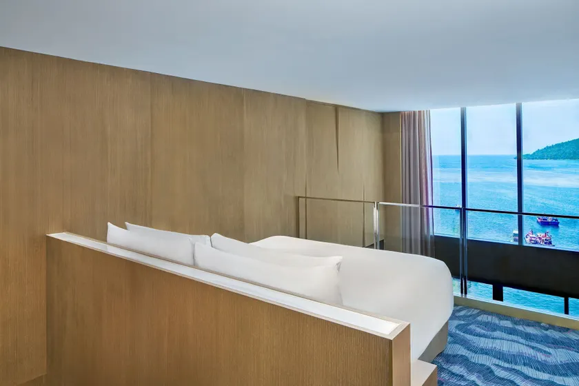 Le Meridien Kota Kinabalu - Image 1