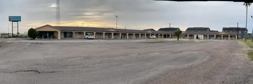 Executive Inn Robstown - Image 1