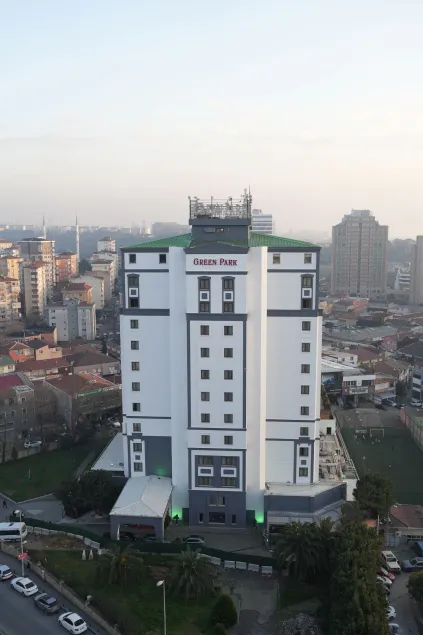 The Green Park Bostancı - Image 1