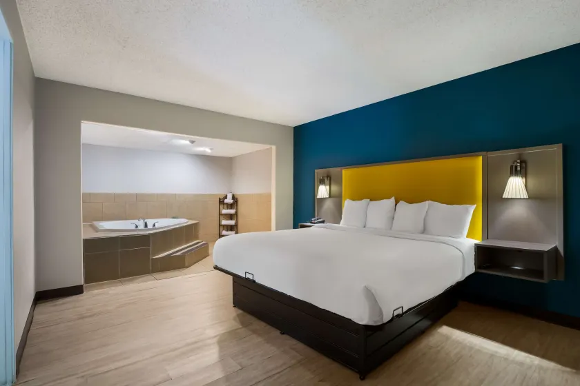 Best Western Bordentown Inn - Image 1