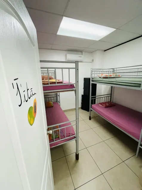 Mahana Lodge Hostel & Backpacker - Image 1