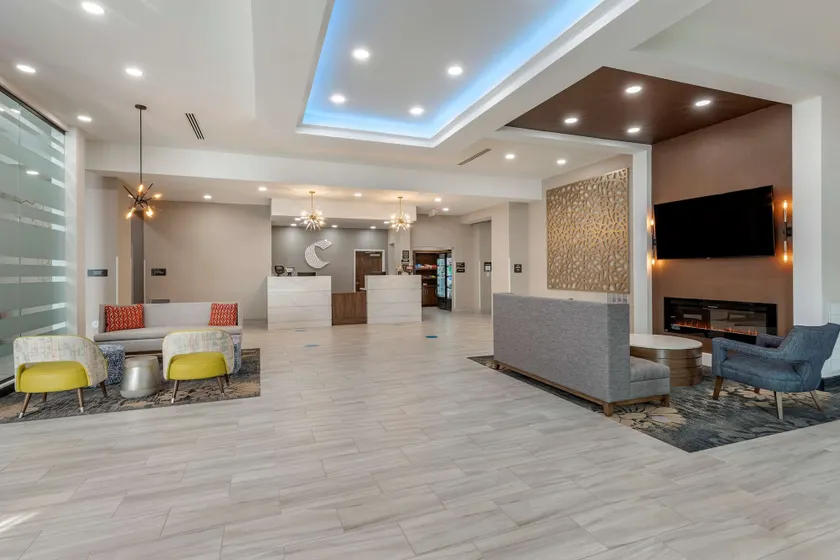 Comfort Suites Greenville Airport - Image 1