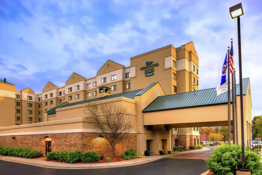 Homewood Suites by Hilton Minneapolis-Mall Of America - Image 1