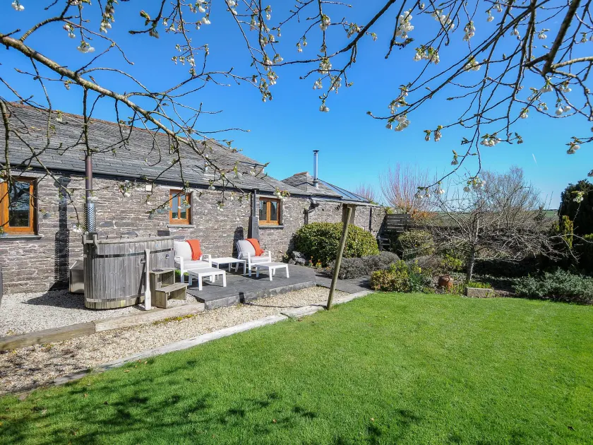 Swallow Barn - Image 1