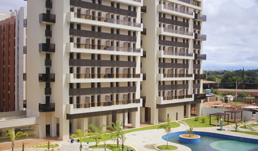 Venice Park Hplus Long Stay - Image 1