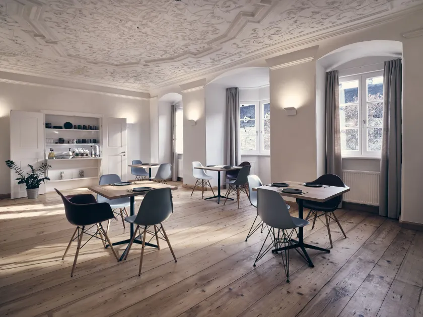 Hotel kontor - Image 1