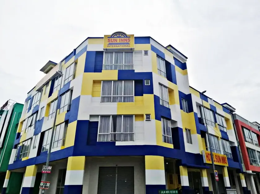 Sun Inns Hotel Meru Raya - Image 1