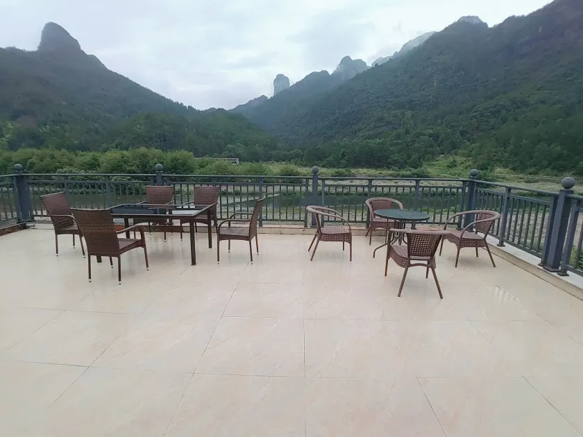 Lv ye Xian Zhuang Guesthouse - Image 1