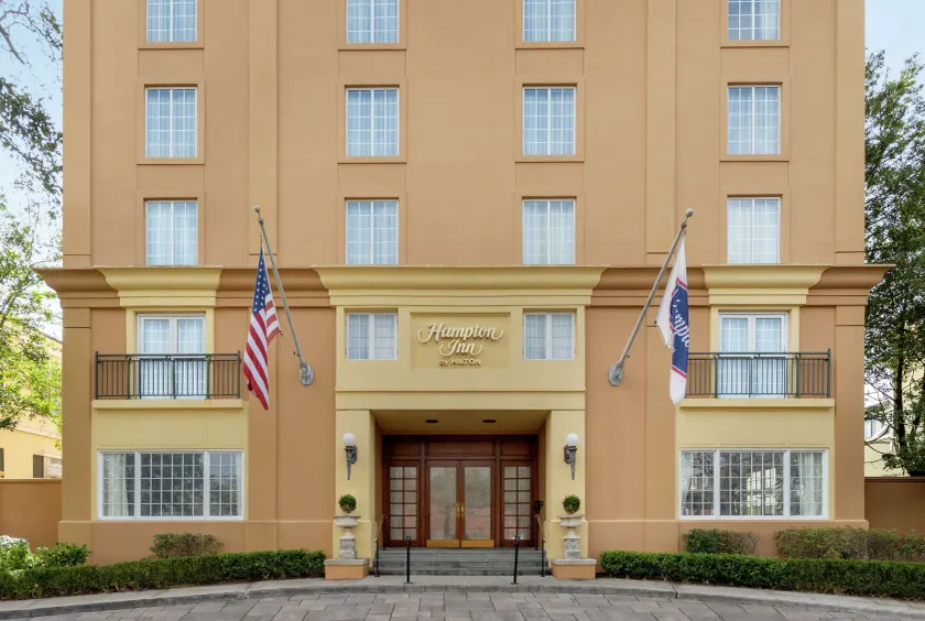 Hampton Inn New Orleans-St. Charles Ave./Garden District - Image 1