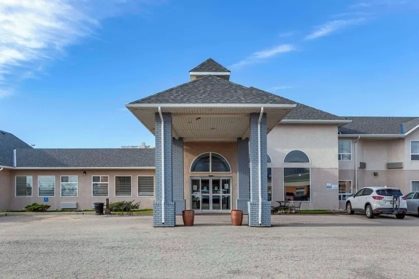 Quality Inn & Suites Edmonton International Airport - Image 1