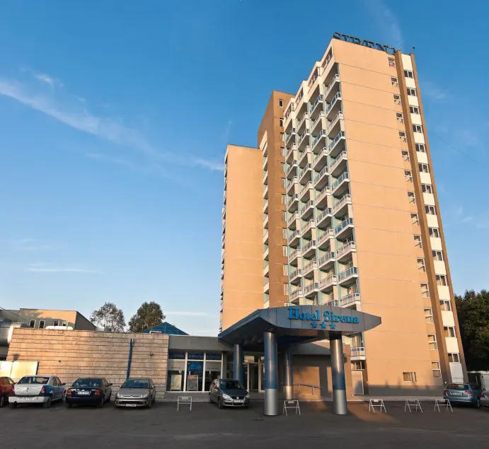 Hotel Sirena Saturn All Inclusive - Image 1