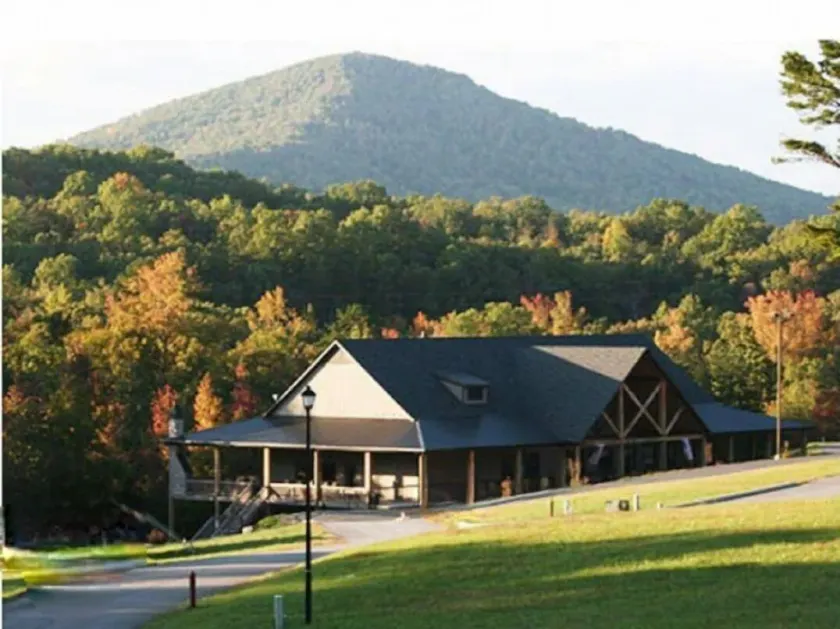 Copperhead Lodge and Resort Cabin Rentals - Image 1