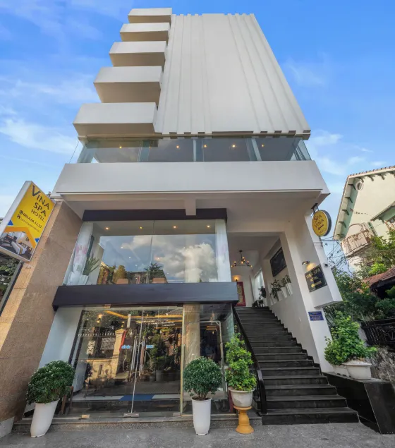 Vina Spa Hotel - Image 1