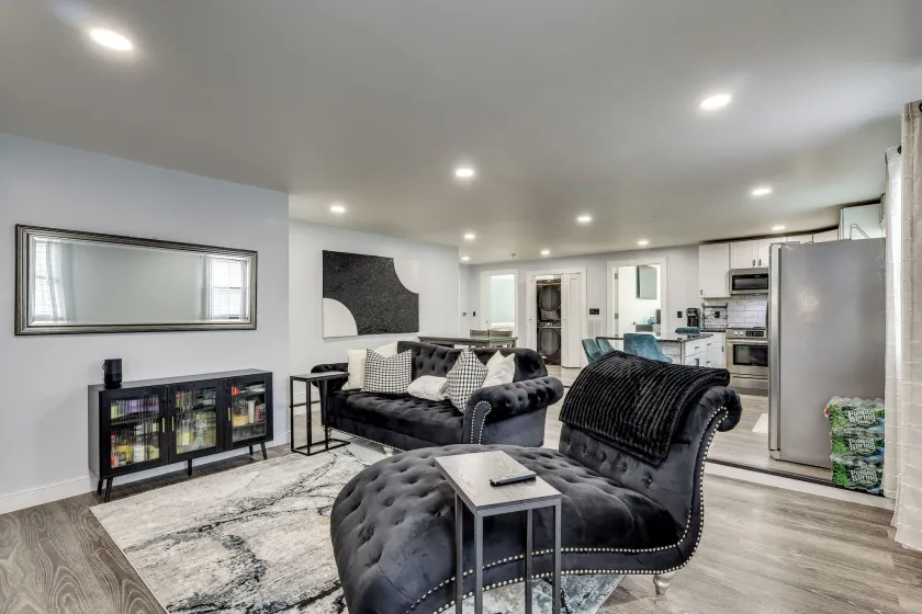 4 Mi to Metlife Stadium: Modern Retreat! - Image 1