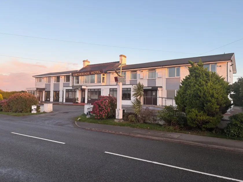 The Anchorage Hotel - Image 1