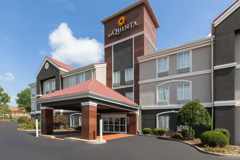 La Quinta by Wyndham Lexington South / Hamburg - Image 1