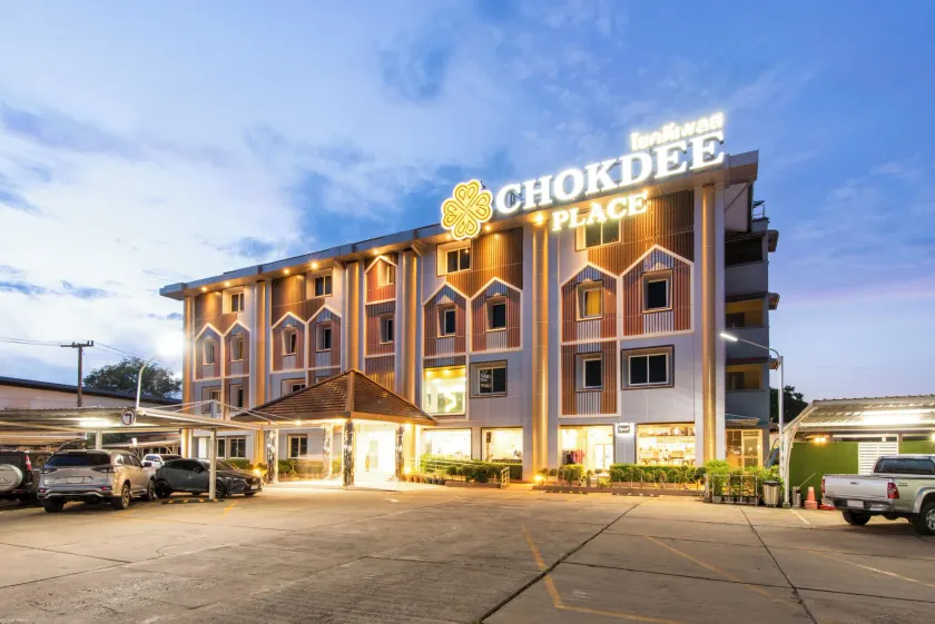 Chokdee Place - Image 1