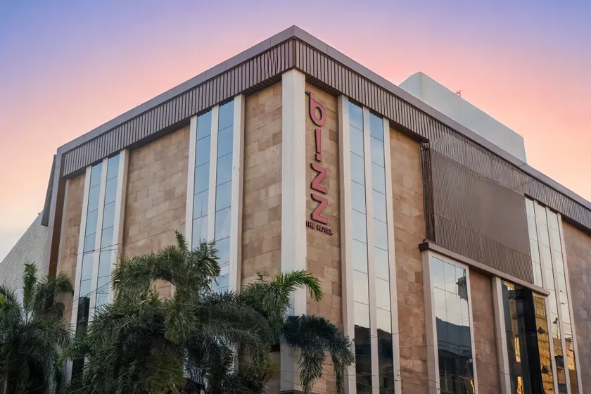 Bizz The Hotel - Image 1