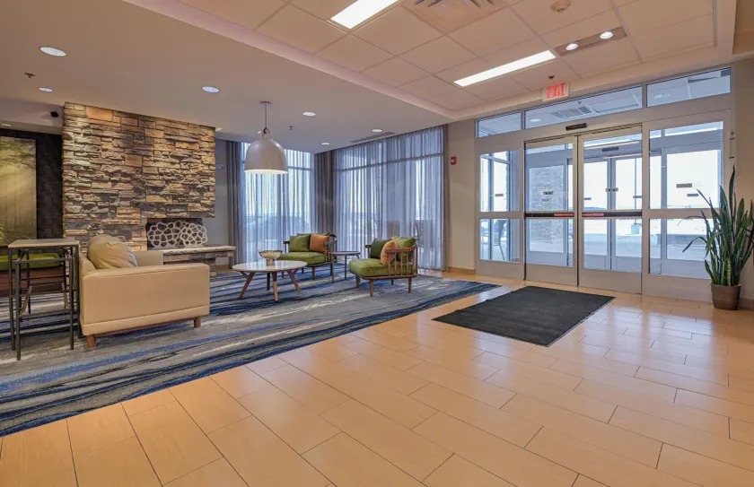 Fairfield Inn & Suites by Marriott East Grand Forks - Image 1