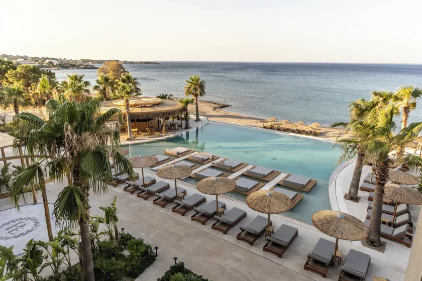Pefkian Ethos Hotel & Suites - Image 1