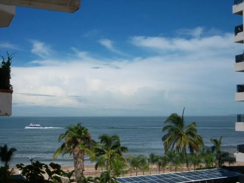 Beautiful Jr Suite in the heart of Puerto Vallarta - Image 1