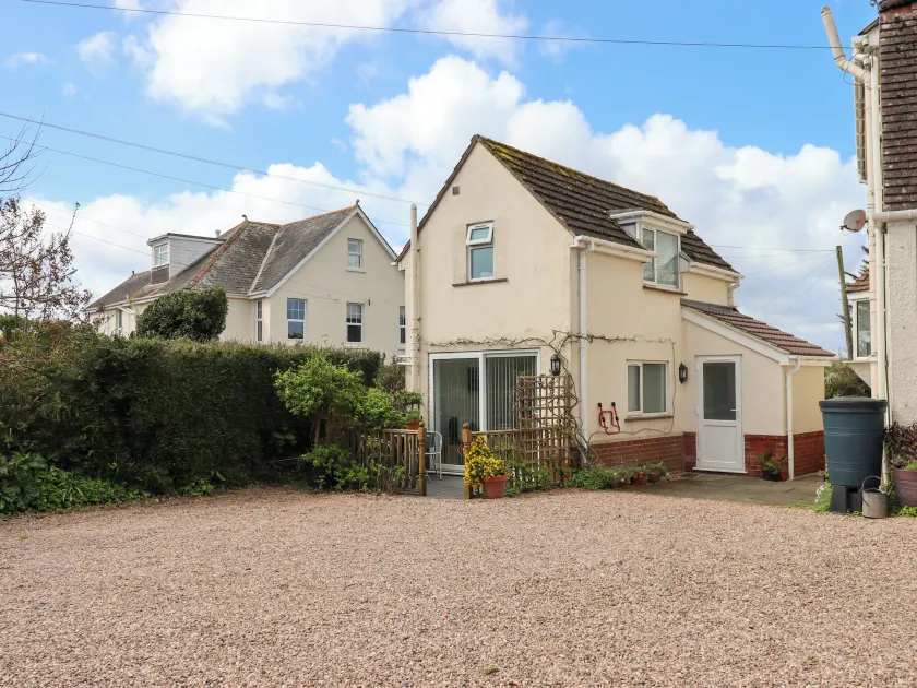 Wisteria Cottage - Image 1