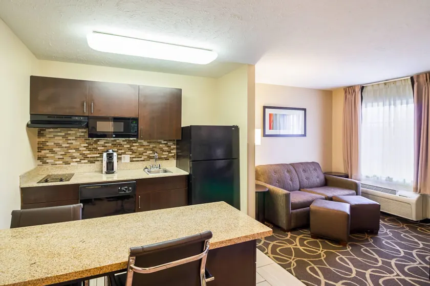 MainStay Suites Fargo - I-94 Medical Center - Image 1