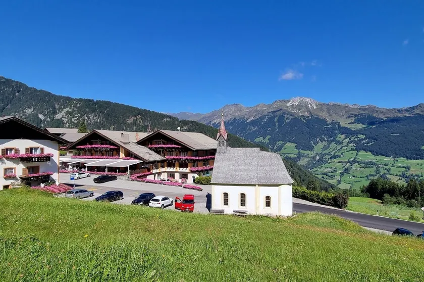 Sporthotel Kalcherhof - Image 1