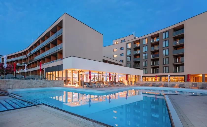 Hotel Park Plava Laguna - Image 1