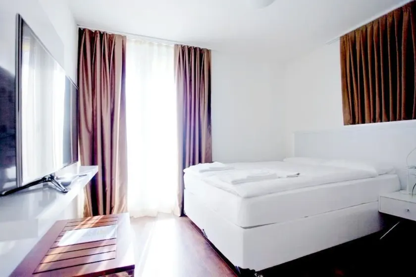 Suite Apartments by Livingdowntown - Image 1