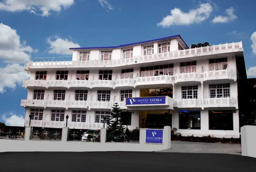 Hotel Vatika - the riverside resort - Image 1