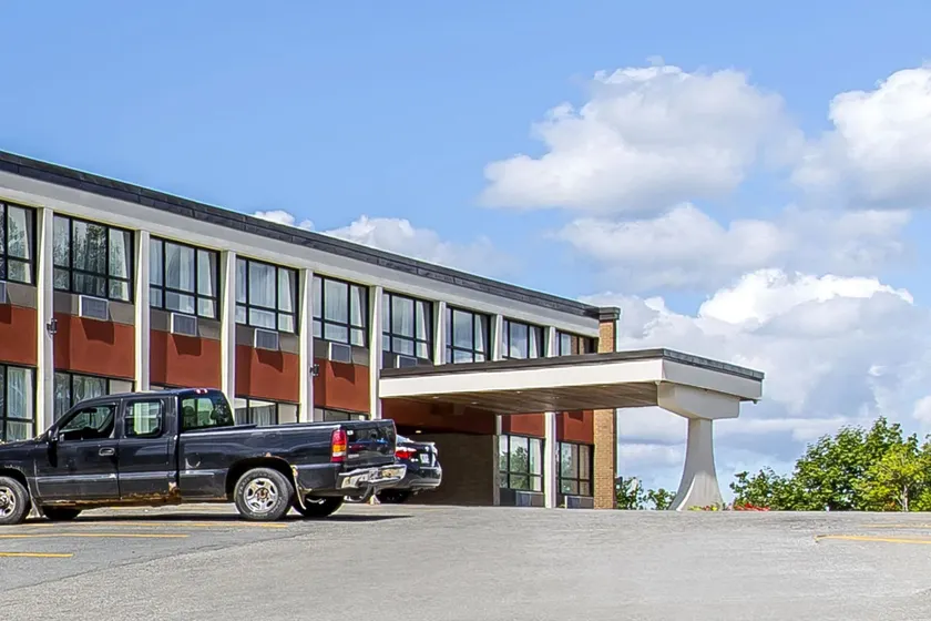 Quality Inn - Image 1